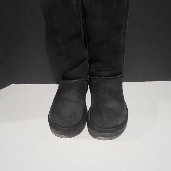 Ugg Size 6 Tall Black Boots - Picture 4 of 11
